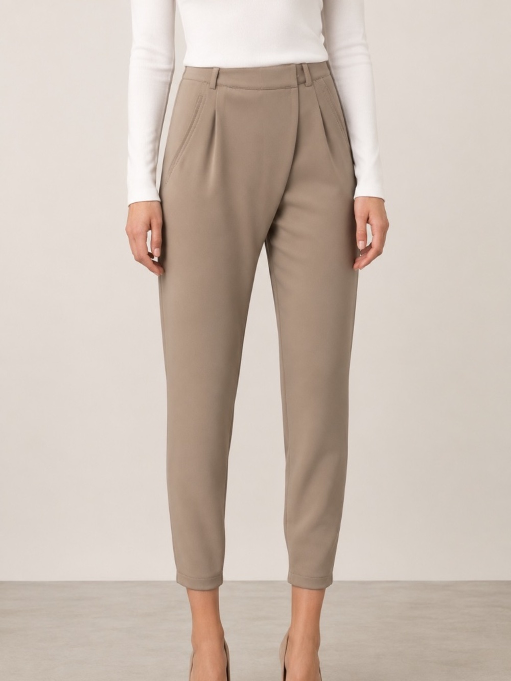 Vince. | 8 | Leather Trim Diagonal Fly Trousers